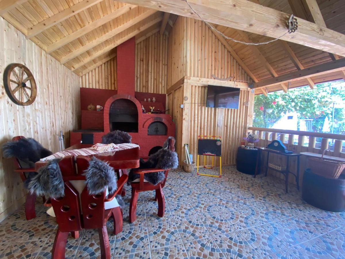 Casa Jeni Villa Humulesti Ngoại thất bức ảnh